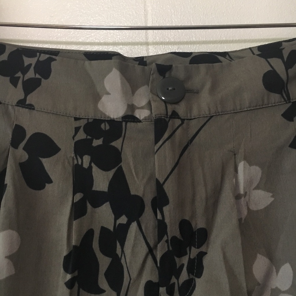 • SOLD // silky floral dress skirt with pockets • - Picture 3 of 9
